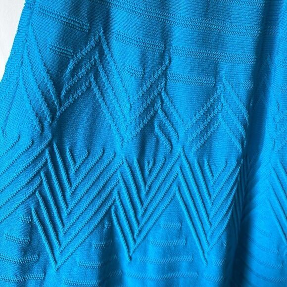 Adorable Talbots knit  stretch dress - Picture 3 of 5